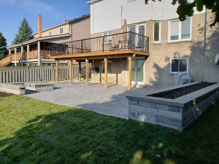 Residential exterior design East Gwillimbury