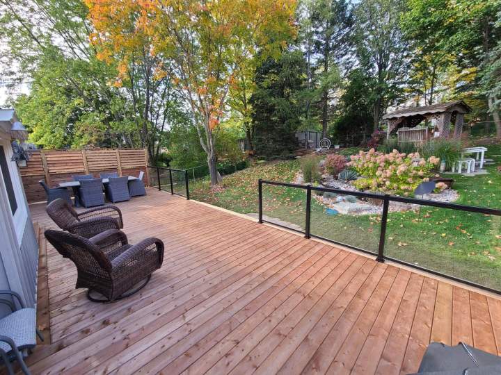 Outdoor terrace East Gwillimbury